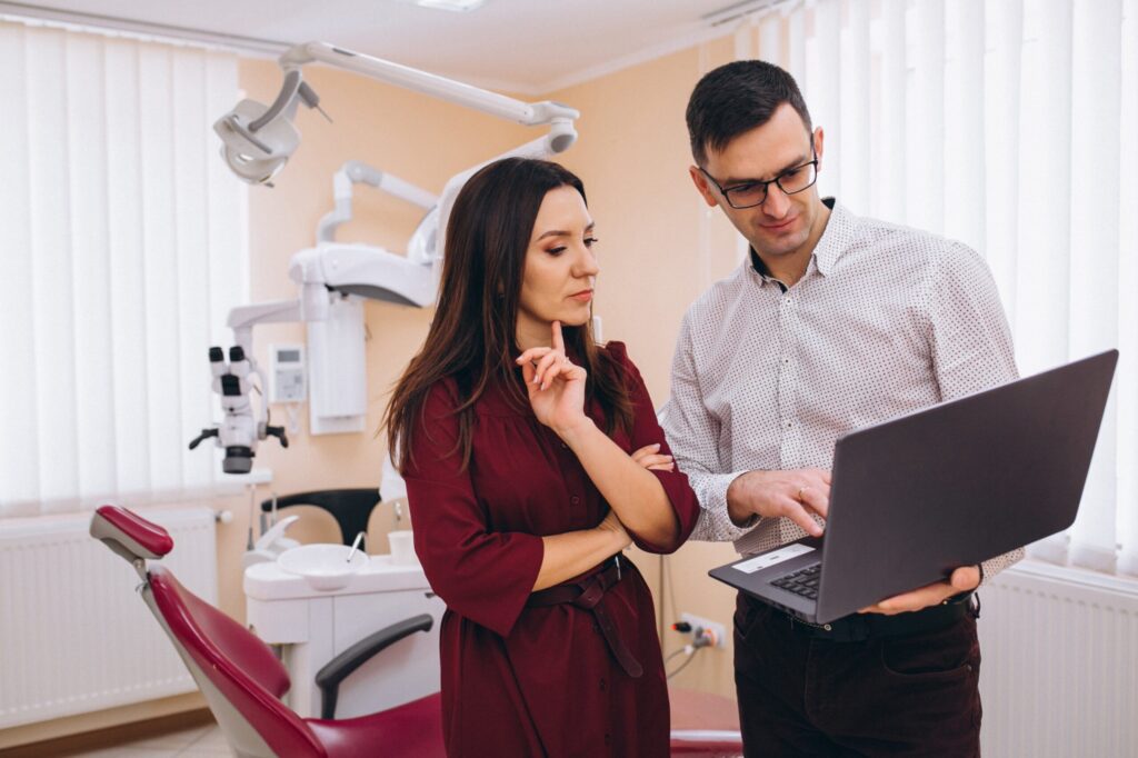 What Services Does a Dental Clinic in Plano TX Offer?